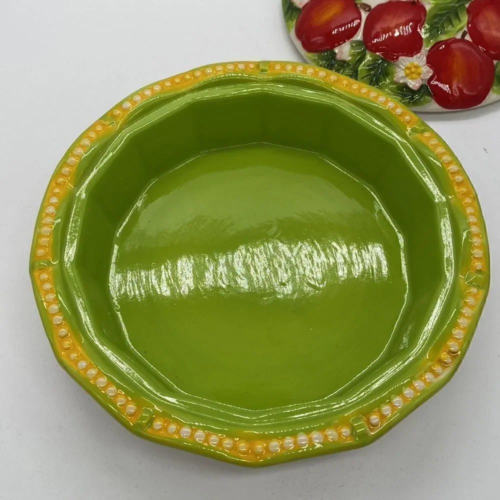 Temp-tations Hand Crafted and Hand Painted by Tara Set Mini Apple Dishes